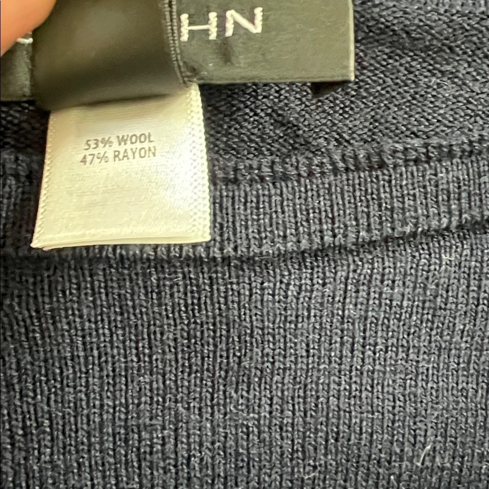St.John Wool Blend jersey Knit Poncho. Size P/S - Picture 7 of 8